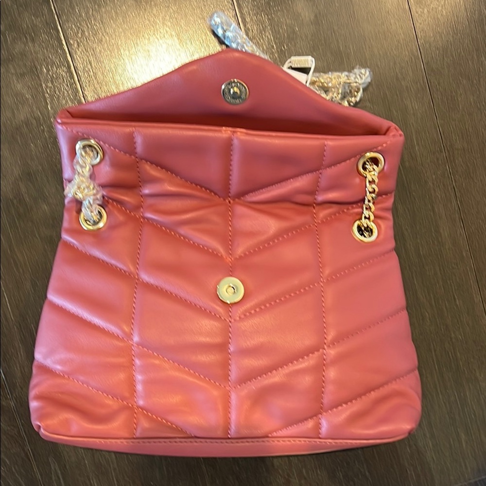 Urban Expressions Quilted Red Shoulder Bag - Picture 8 of 10
